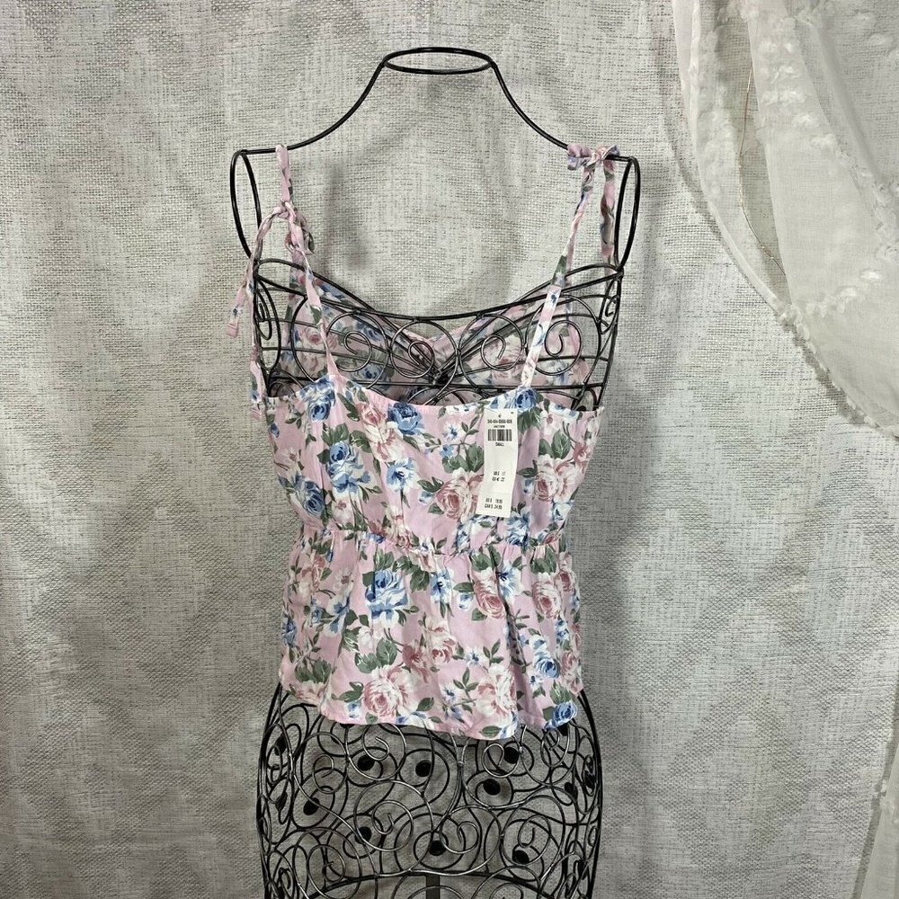 NWT Hollister floral cami with ruffle hem size S - Picture 4 of 6